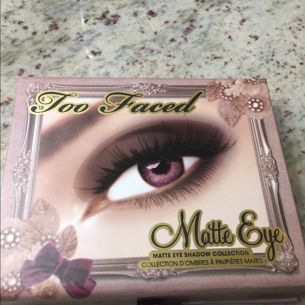 TOO FACED MATTE EYESHADOW PALETTE NIB - Picture 3 of 6